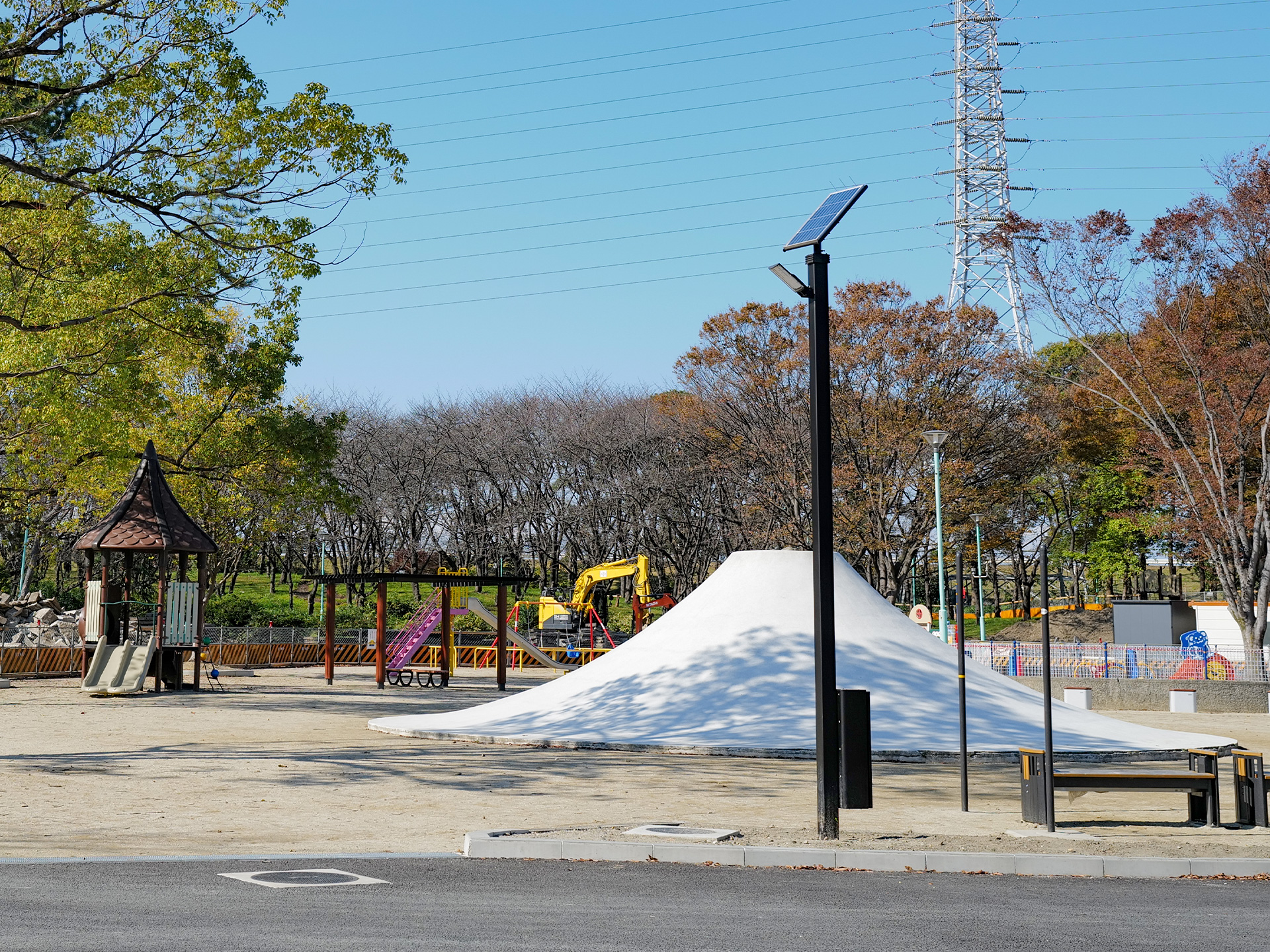 公園ソーラー照明灯納入事例