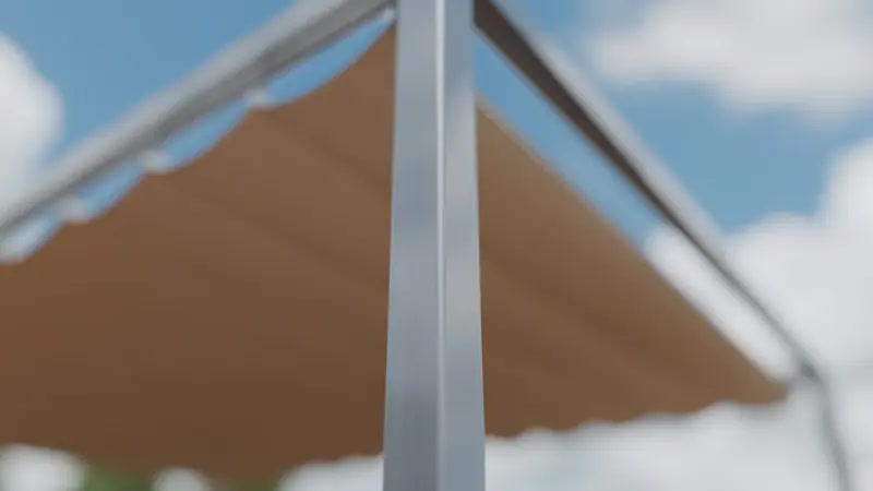 アルミボディの耐久性を紹介する動画